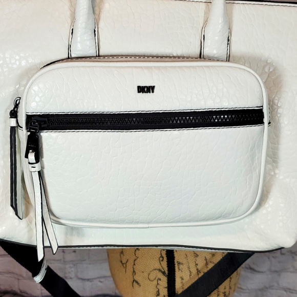 DKNY Abby TH Satchel White & Black NWT - Picture 2 of 13